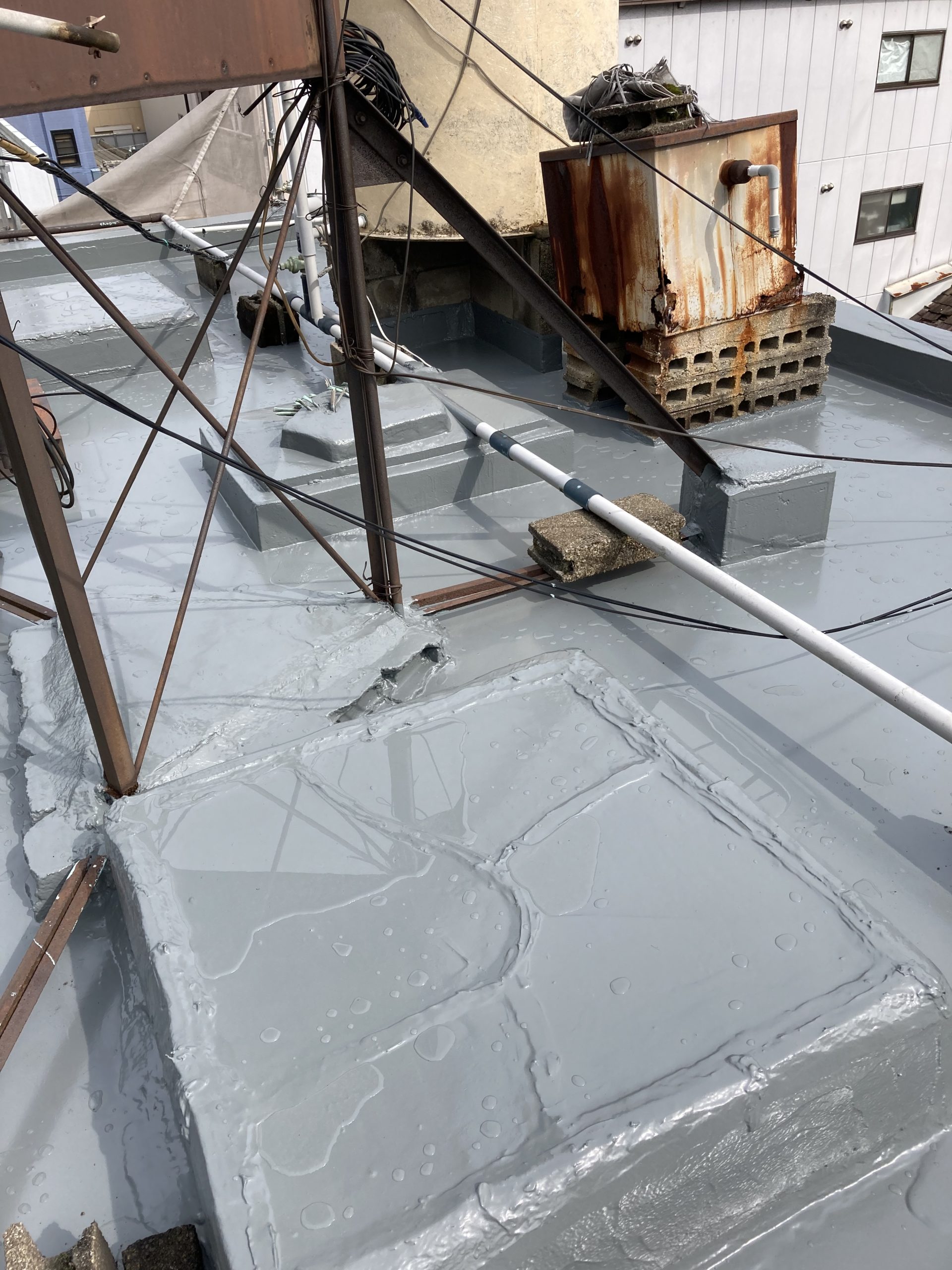 屋上防水塗装、樋補修作業